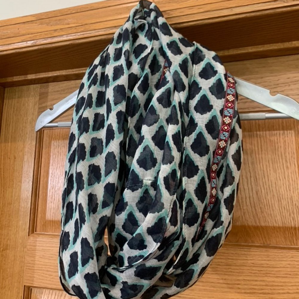 Cute Infinity Scarf